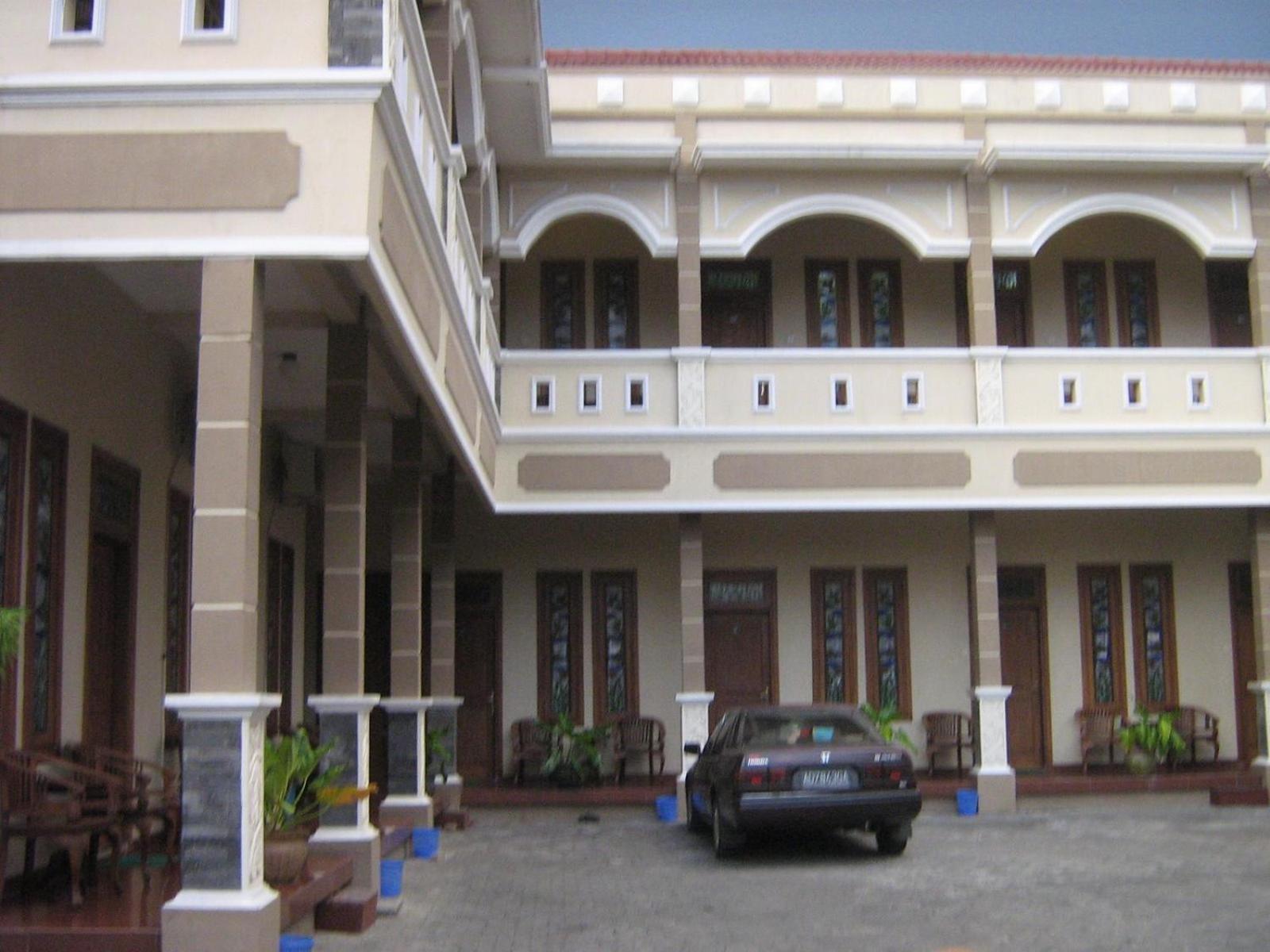 Hotel Laweyan Solo Exterior photo